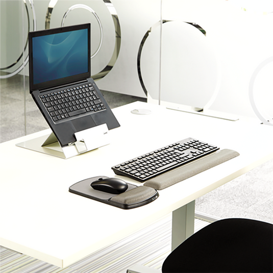 Fellowes FW91737 Gel Wrist Rest (Gray)