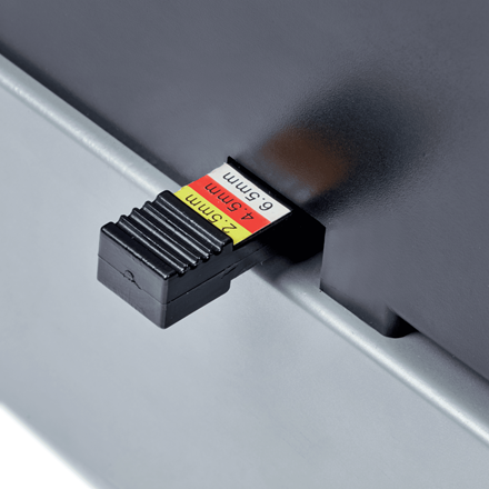 Load image into Gallery viewer, GBC Comb Binder CB-25Pro